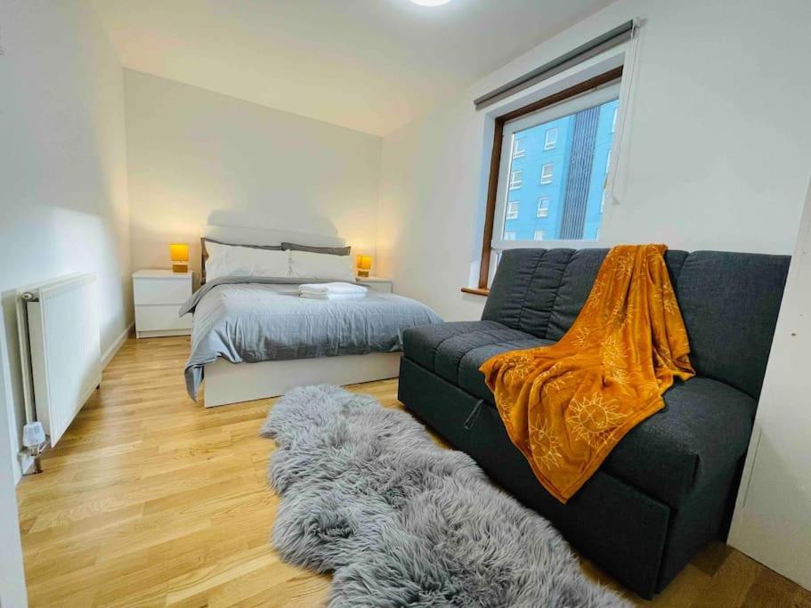 Lovely Duplex Apartment In Edinburgh City Centre מראה חיצוני תמונה